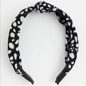 NWOT Torrid polka dot knotted headband